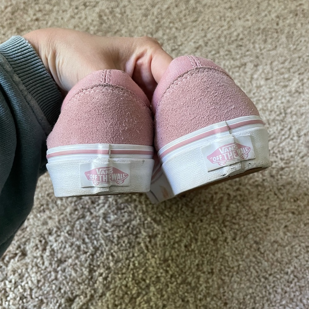 Vans - Picture 3 of 7
